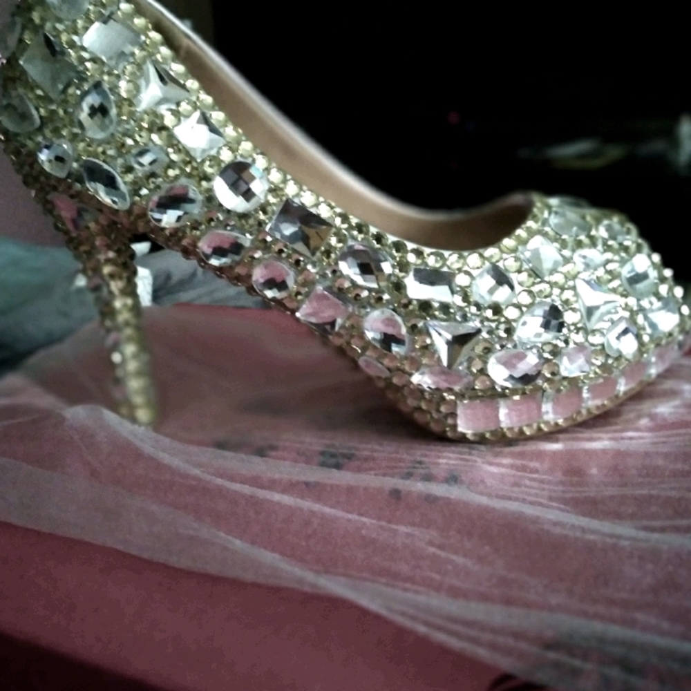 Diamond heels
